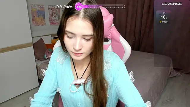 Hana Flo  online show from 28, 11, 2025