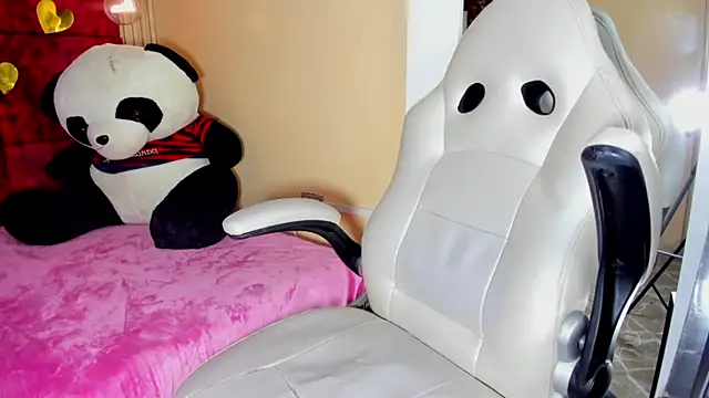 Snapshot of ChanellBrad chatting on 28, 2, 2026 ChanellBrad online show from 28, 2, 2026