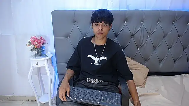 Snapshot of TonnyHawk707 chatting on 29, 10, 2025 TonnyHawk707 online show from 29, 10, 2025