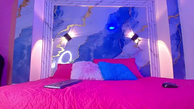 Girls from medellin online show from 14, 11, 2025