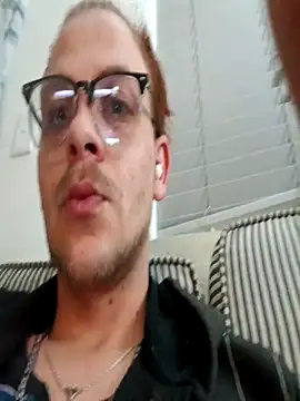 THOMMONSTER5299 online show from 17, 11, 2025