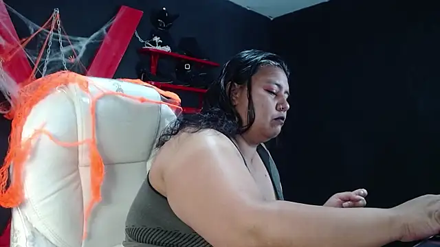 Snapshot of serenamystsh chatting on 31, 10, 2025 serenamystsh online show from 31, 10, 2025