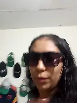 Zafiro G online show from 4, 12, 2025