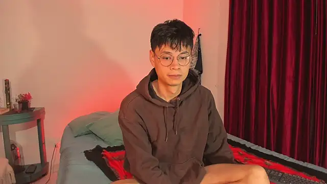 estmonnn online show from 3, 11, 2025