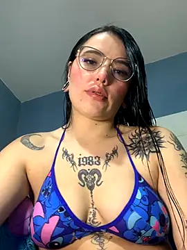 Snapshot of Naomip chatting on 29, 10, 2025 Naomip online show from 29, 10, 2025