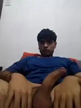 Snapshot of Rizos20cm chatting on 8, 11, 2025 Rizos20cm online show from 8, 11, 2025