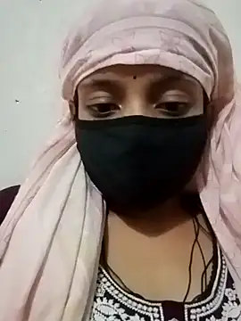 Snapshot of Quenn-Jiya752 chatting on 5, 11, 2025 Quenn-Jiya752 online show from 5, 11, 2025