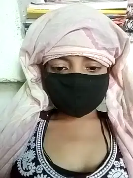 Snapshot of Quenn-Jiya752 chatting on 6, 11, 2025 Quenn-Jiya752 online show from 6, 11, 2025