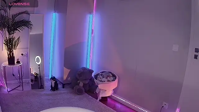 Snapshot of Alice_Bloome chatting on 30, 10, 2025 Alice Bloome online show from 30, 10, 2025