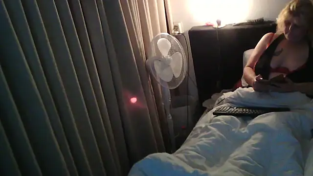 Sylviastar46 online show from 19, 12, 2025