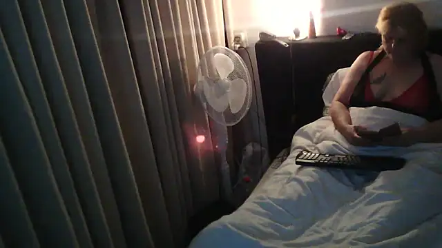 Sylviastar46 online show from 21, 12, 2025