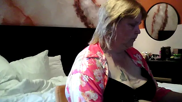 Sylviastar46 online show from 17, 5, 2026