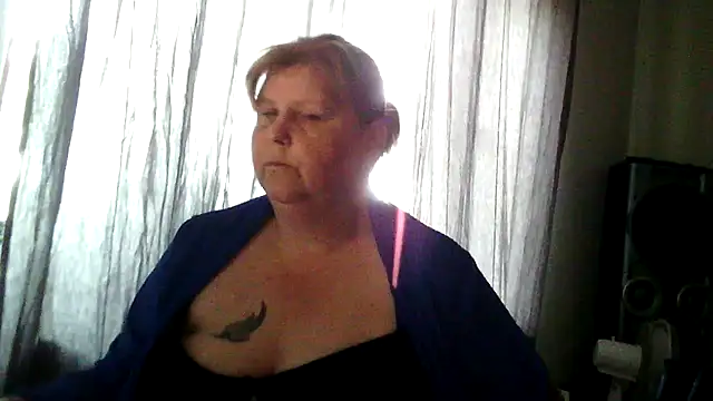 Sylviastar46 online show from 7, 6, 2026