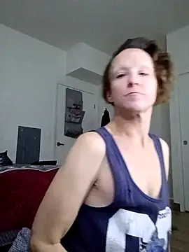 Snapshot of Karebearz1 chatting on 18, 11, 2025 Karebearz1 online show from 18, 11, 2025