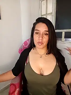 Snapshot of alanna_sweett00 chatting on 7, 11, 2025 alanna sweett00 online show from 7, 11, 2025