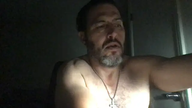 ezrah23 online show from 8, 4, 2026