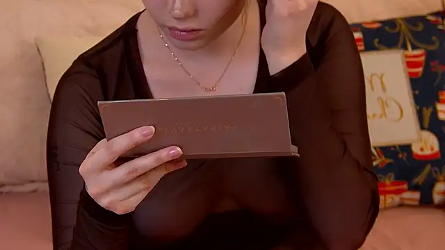 VickiBanx online show from 18, 12, 2025