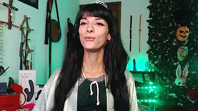 CarrieBurton online show from 8, 11, 2025