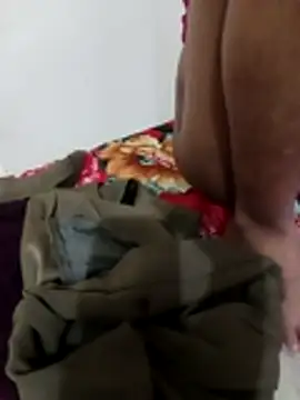 Snapshot of Ranu_singh_12 chatting on 29, 10, 2025 Ranu singh 12 online show from 29, 10, 2025