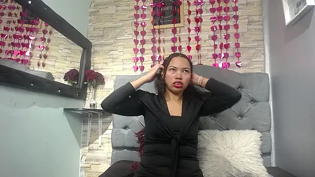 Snapshot of meliissa_sweett chatting on 30, 10, 2025 meliissa sweett online show from 30, 10, 2025