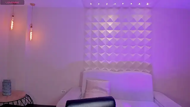 Snapshot of BellaConnorX chatting on 15, 7, 2026 BellaConnorX online show from 15, 7, 2026