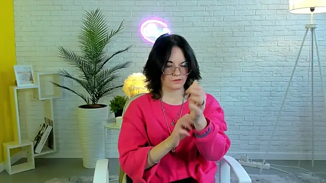 Snapshot of ClarindaKopischke chatting on 9, 11, 2025 ClarindaKopischke online show from 9, 11, 2025