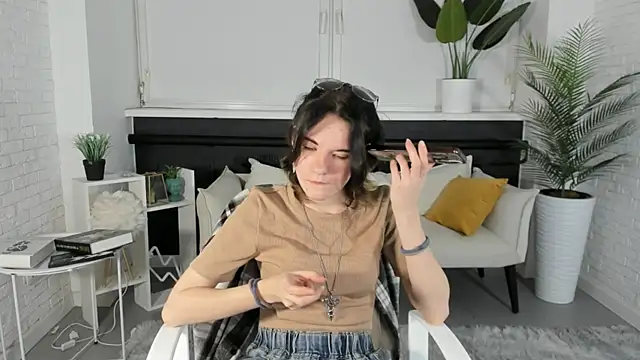 Snapshot of ClarindaKopischke chatting on 12, 11, 2025 ClarindaKopischke online show from 12, 11, 2025