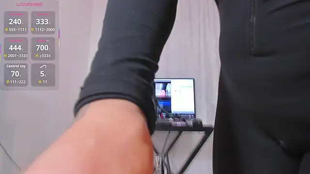 Natural BIGASS Nina online show from 24, 4, 2026