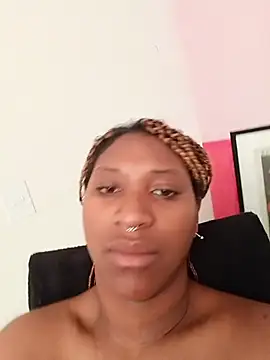 Snapshot of EvonyFoxxx chatting on 19, 7, 2026 EvonyFoxxx online show from 19, 7, 2026