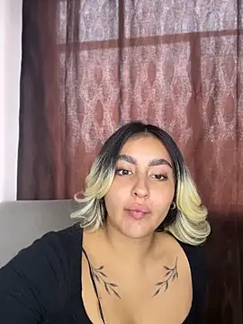 Snapshot of Elina_Hills chatting on 7, 6, 2026 Elina Hills online show from 7, 6, 2026