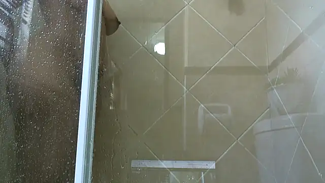 NewBeginnings8 online show from 20, 12, 2025