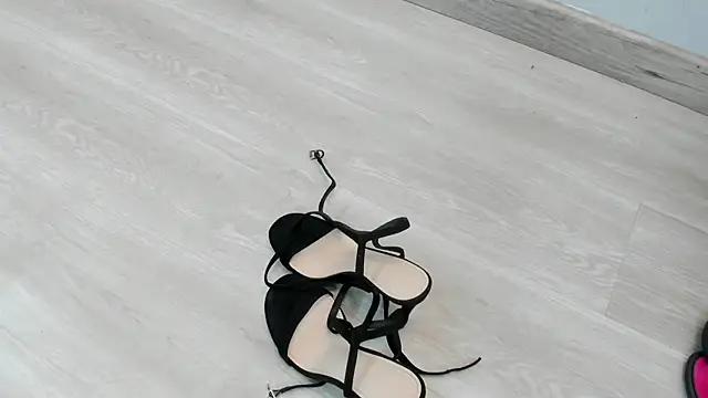 scarlett leblanc  online show from 4, 4, 2026