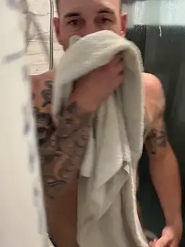 Snapshot of RobsBigD chatting on 14, 11, 2025 RobsBigD online show from 14, 11, 2025