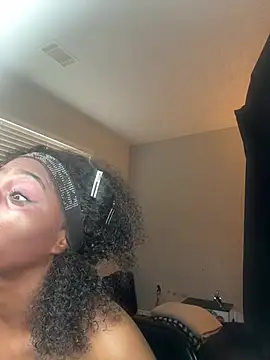 MadameMuse online show from 19, 3, 2026