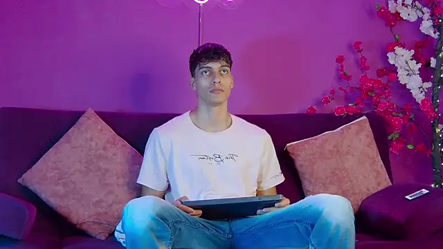 AlessioVitale online show from 27, 11, 2025