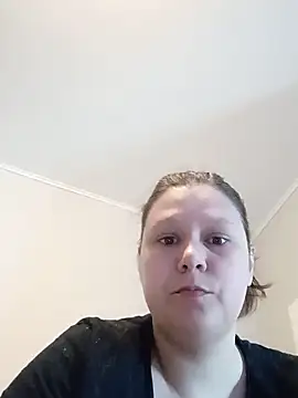 GlitterAuburn online show from 1, 6, 2026