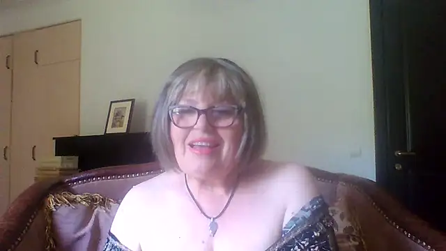 Snapshot of Milaniya606 chatting on 16, 7, 2026 Milaniya606 online show from 16, 7, 2026