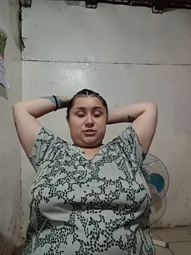 Snapshot of CurvyNoir chatting on 6, 6, 2026 CurvyNoir online show from 6, 6, 2026