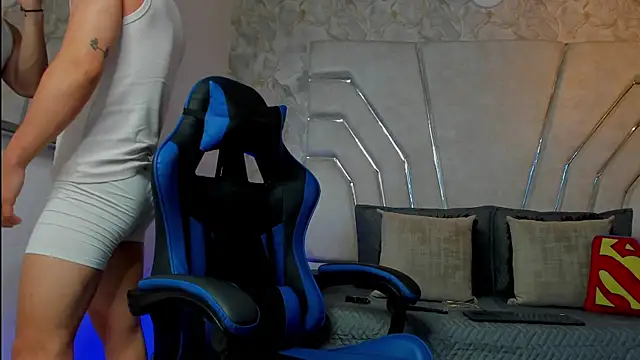 MAXTHOMSON online show from 21, 2, 2026