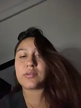 Snapshot of Saray_lo chatting on 4, 11, 2025 Saray lo online show from 4, 11, 2025