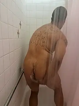 KittaReese4141 online show from 25, 4, 2026