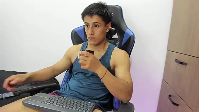 dorman boy online show from 6, 11, 2025