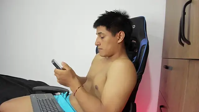 dorman boy online show from 13, 11, 2025