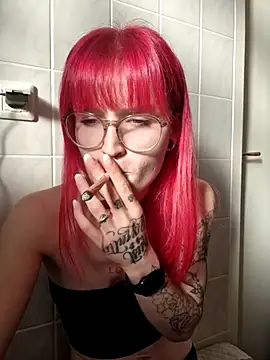 SkinnyGinny online show from 19, 11, 2025