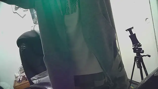 YoungStallionXL online show from 26, 2, 2026