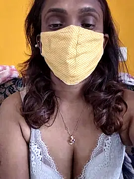 Queen-dhivya online show from 18, 4, 2026