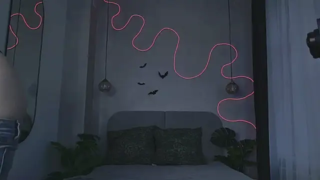 xomiaa online show from 7, 11, 2025