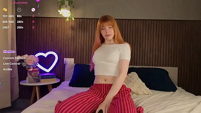 Snapshot of foxyriss chatting on 18, 2, 2026 foxyriss online show from 18, 2, 2026