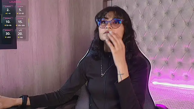 Snapshot of liliclan_ chatting on 4, 11, 2025 liliclan online show from 4, 11, 2025