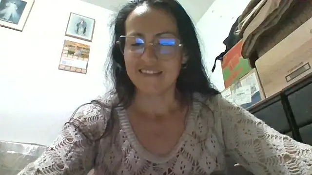 Lauryn Jones online show from 26, 3, 2026